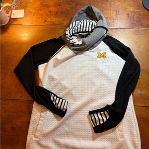 Michigan sweatshirt women’s size medium